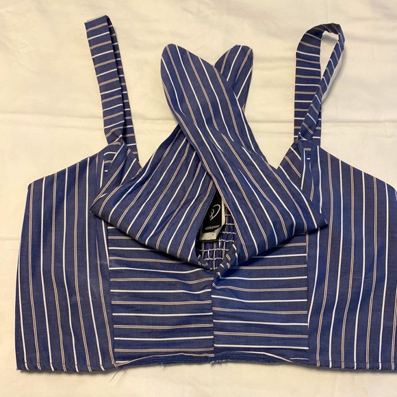 Striped Crop Top with Bow Tie Front - Picture 3 of 9